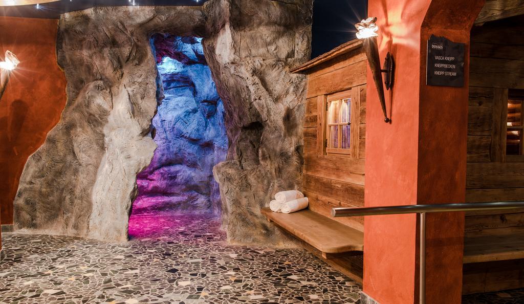 Vitalhotel Dosses Santa Cristina Val Gardena Eksteriør bilde