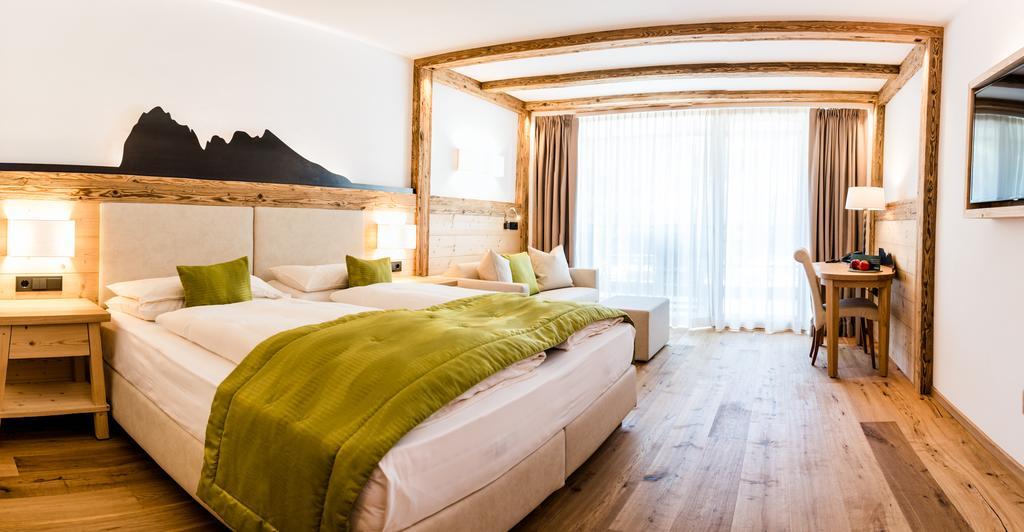 Vitalhotel Dosses Santa Cristina Val Gardena Eksteriør bilde